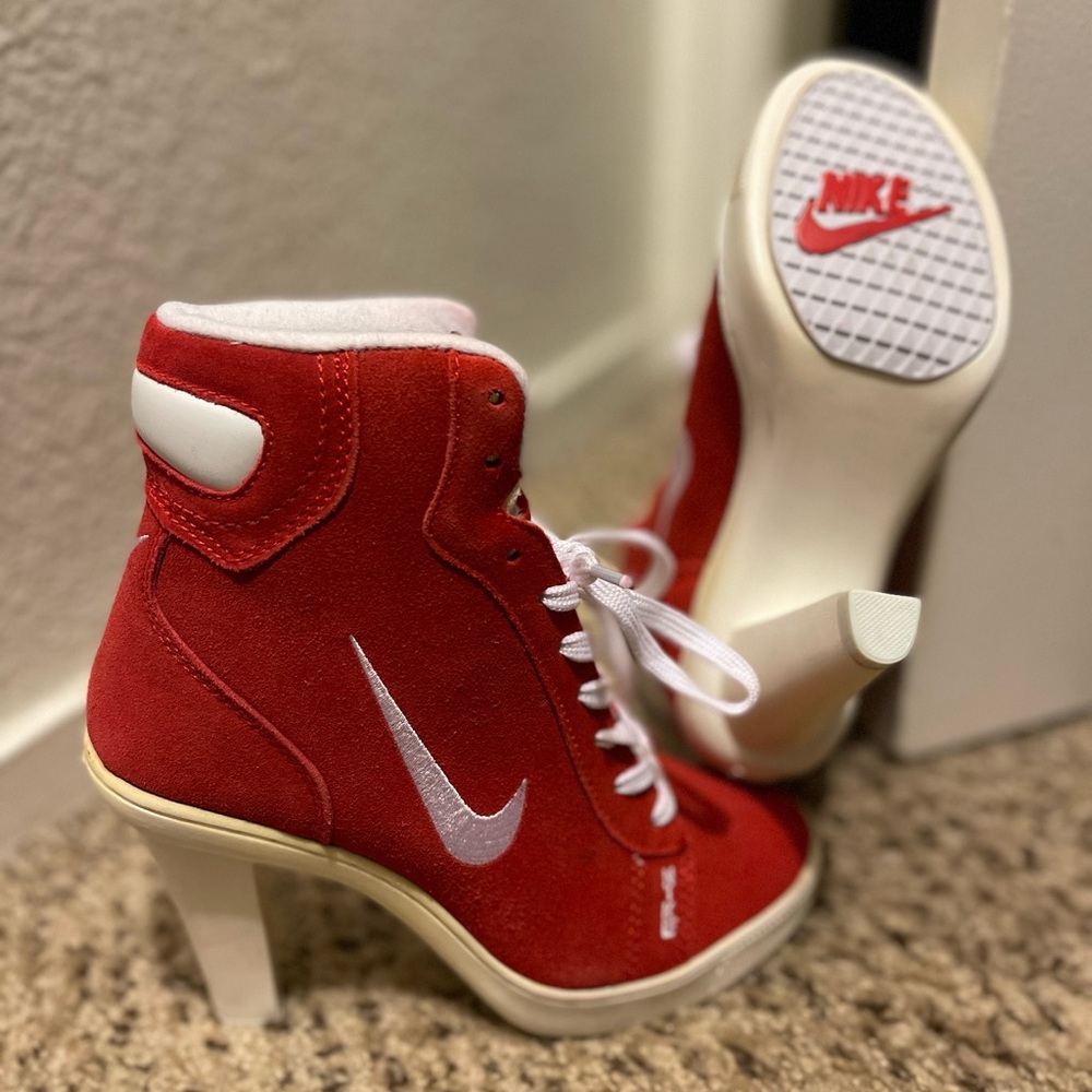 Nike heels